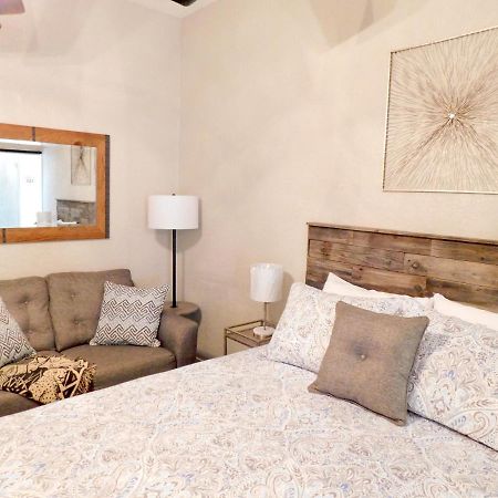 Budget Friendly Condo Within Walking Distance To The Beach! Gulf Shores Exterior foto
